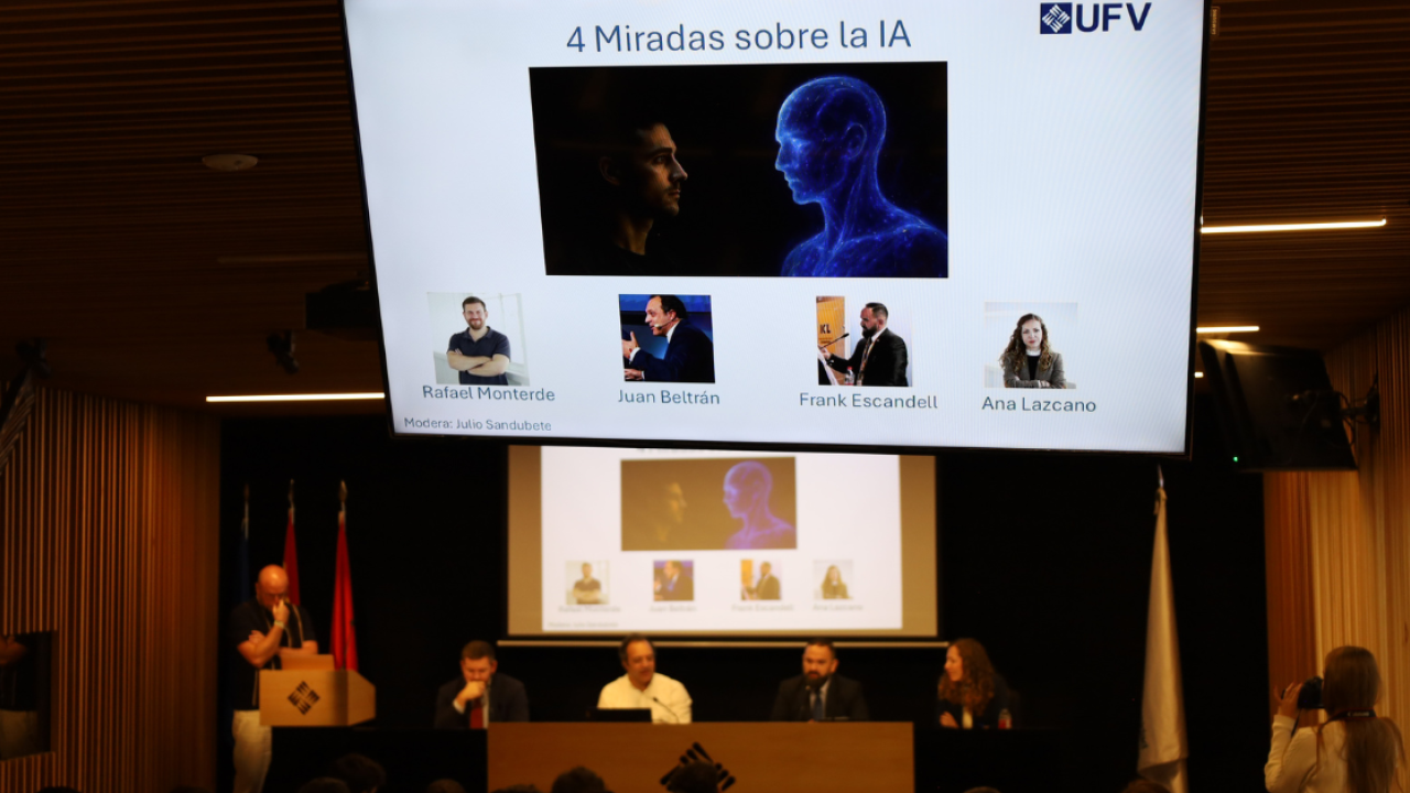     Mesa redonda con expertos de la universidad, la industria, la administración y la Iglesia para debatir, desde miradas complementarias, los retos y oportunidades de la IA